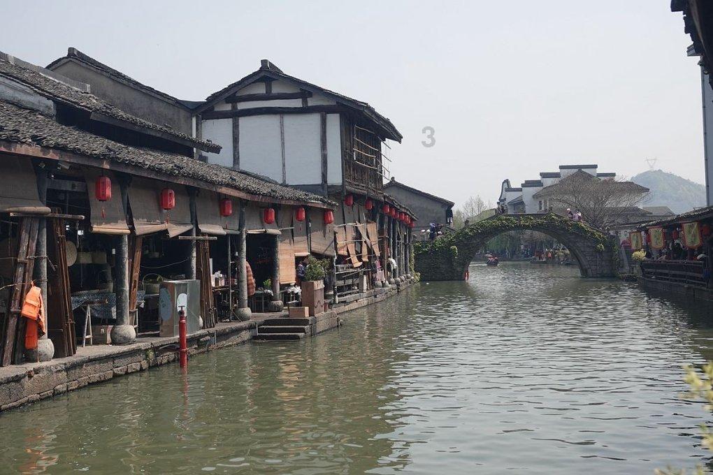 相扑选手大跳跃